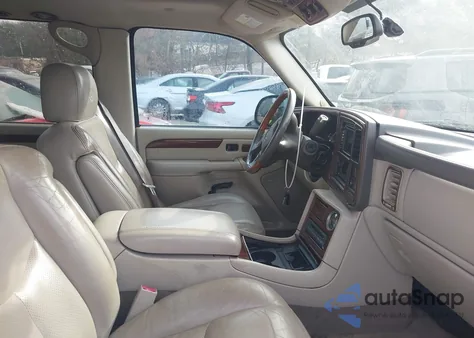 2004 Cadillac Escalade Esv Standard z USA, uszkodzony, nr VIN 3GYFK66N44G263162